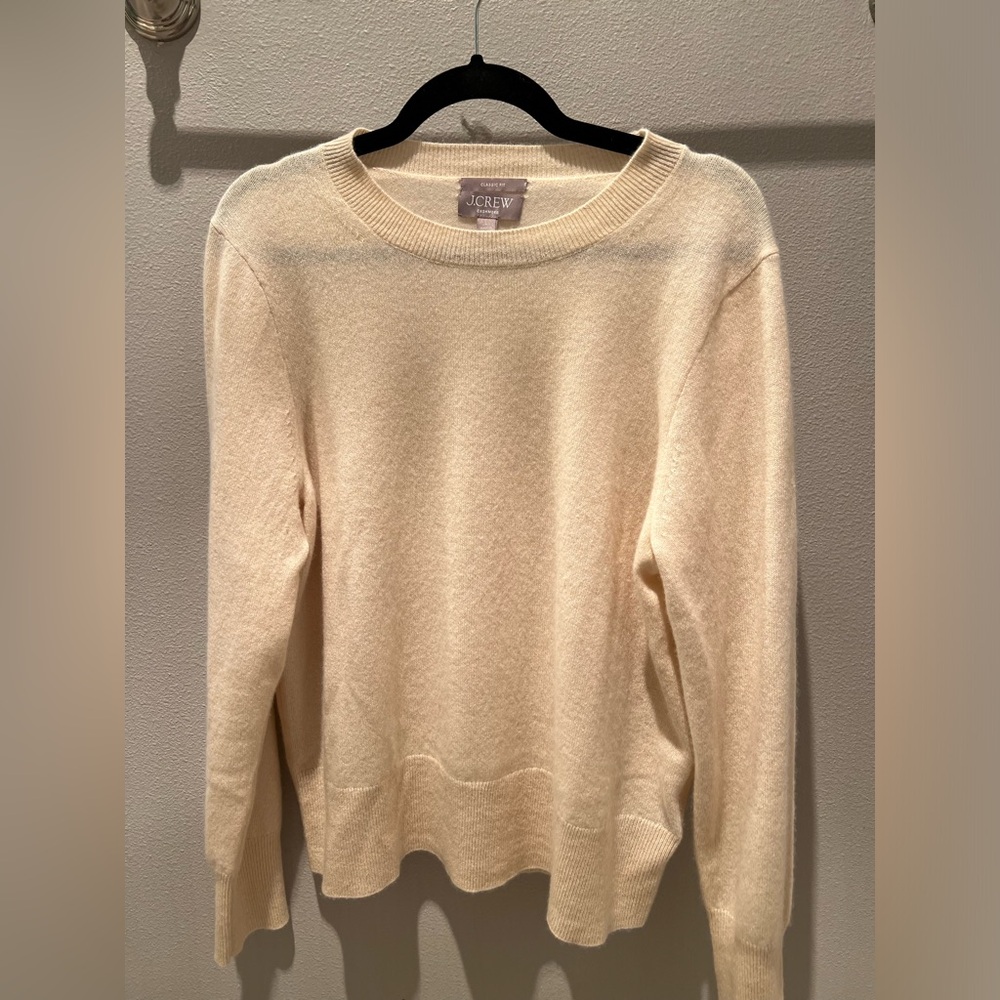 J Crew cashmere classic fit crewneck